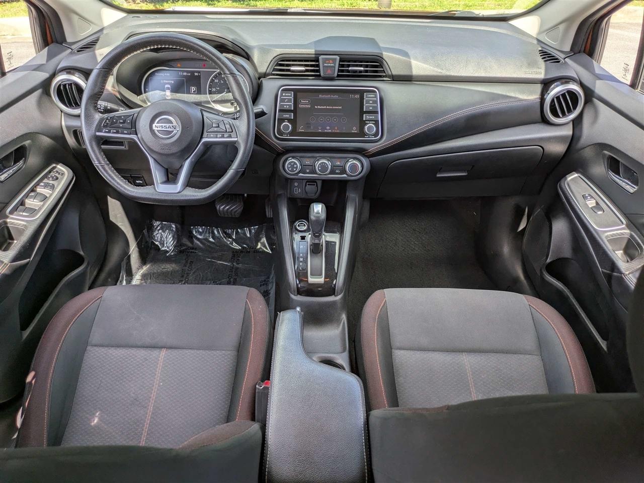 Nissan Versa SR 2021