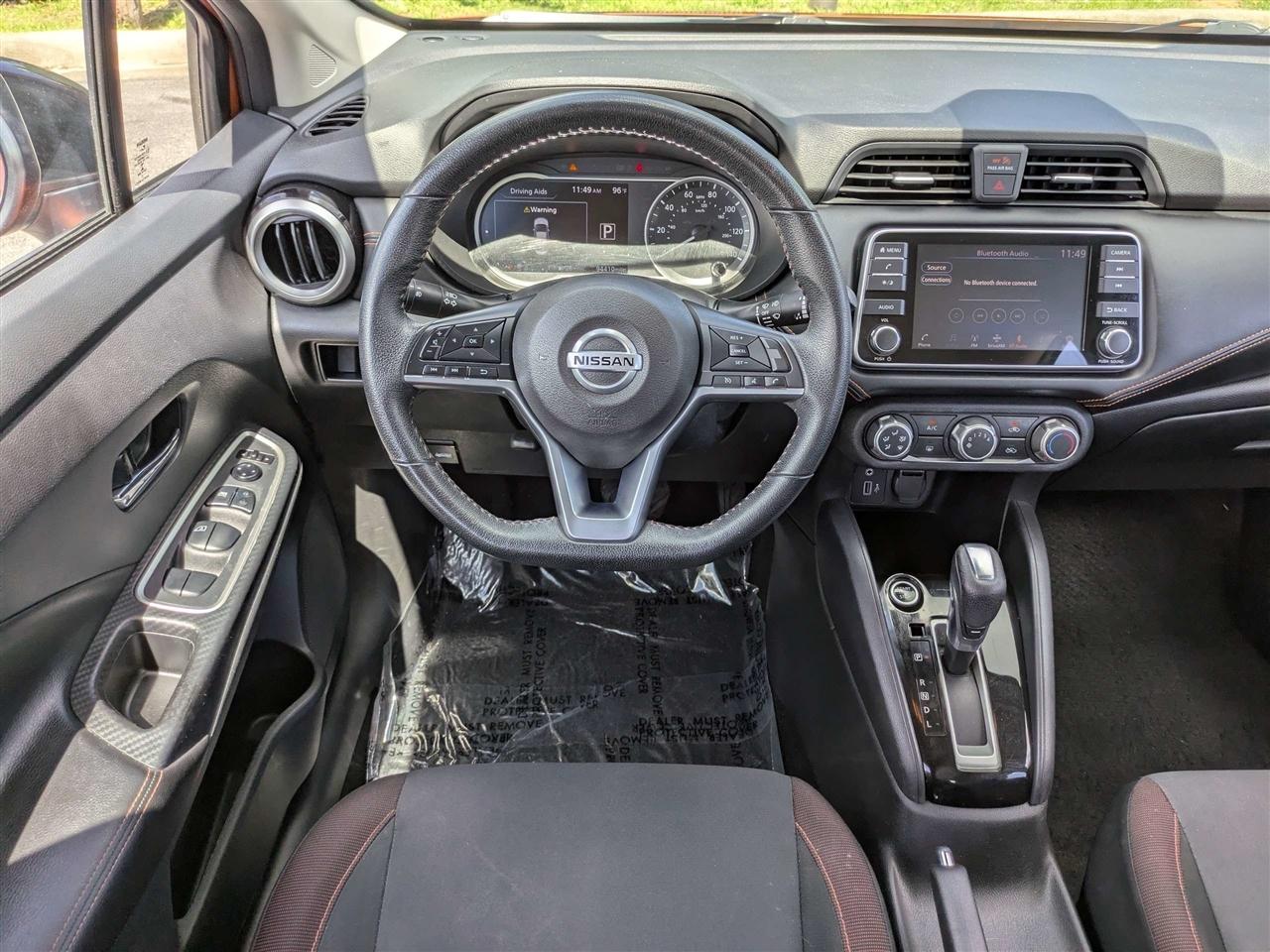 Nissan Versa SR 2021