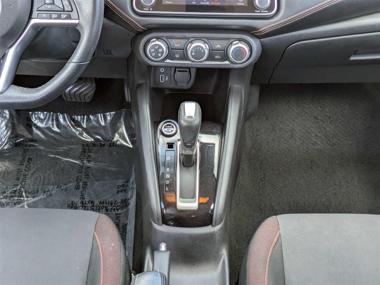 Nissan Versa SR 2021