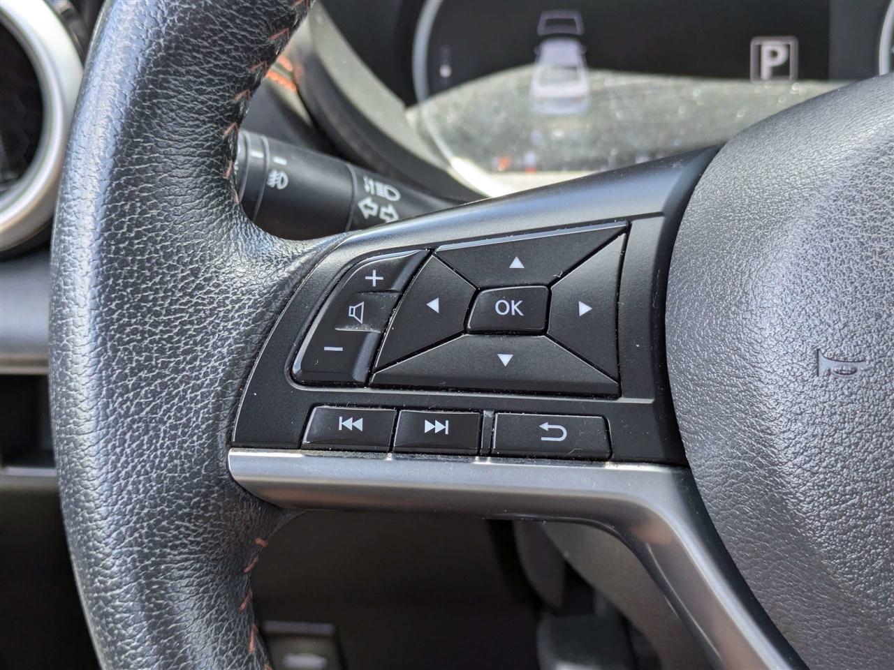 Nissan Versa SR 2021