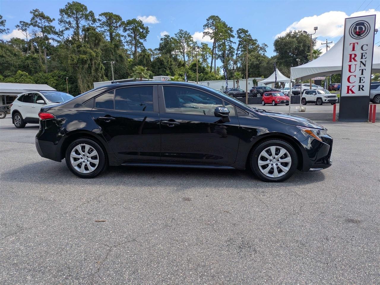 Toyota Corolla LE 2024