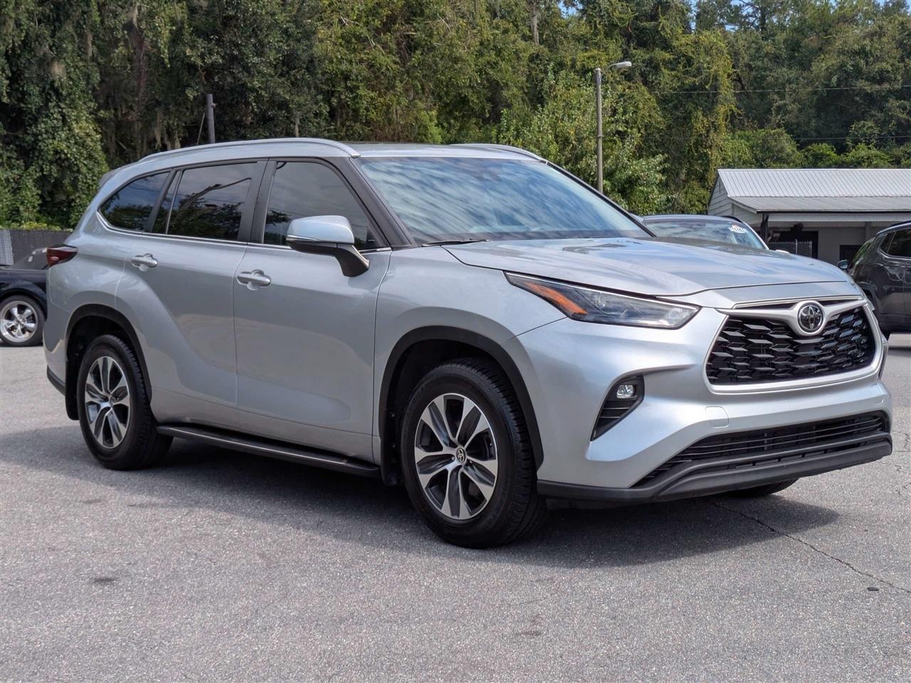 Toyota Highlander XLE 2024