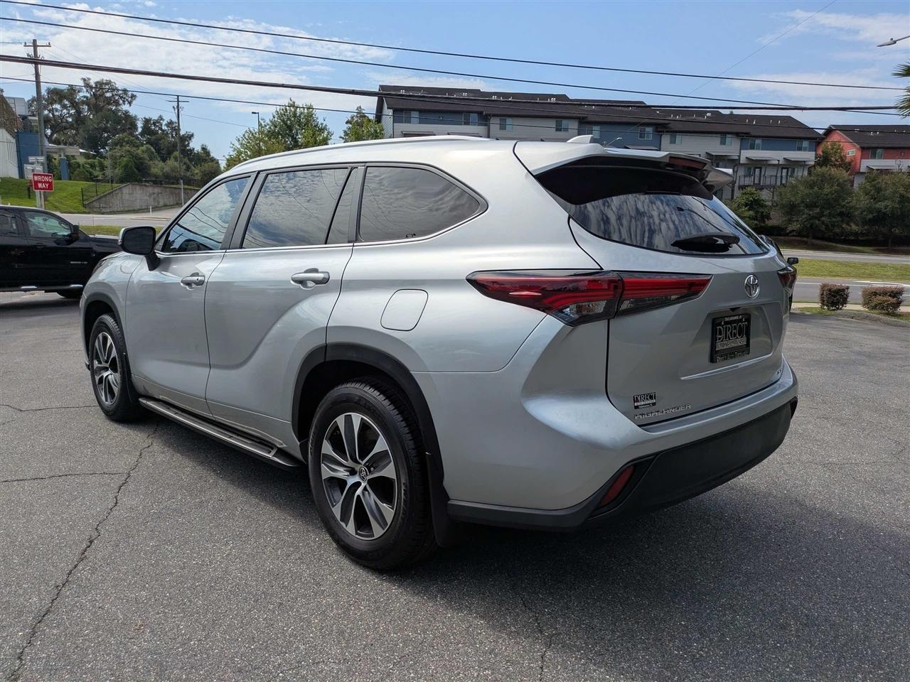 Toyota Highlander XLE 2024