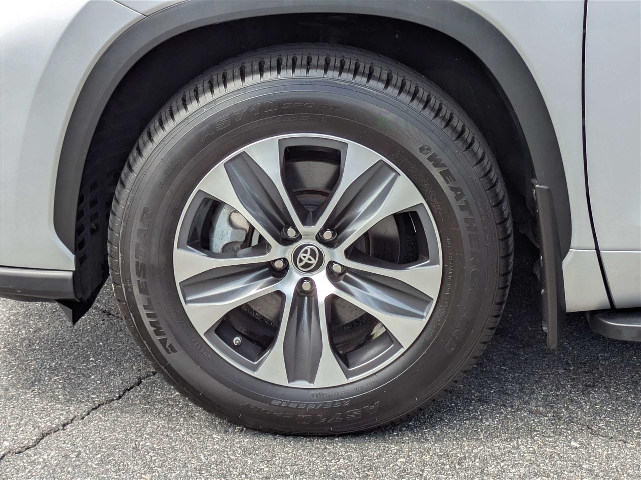 Toyota Highlander XLE 2024