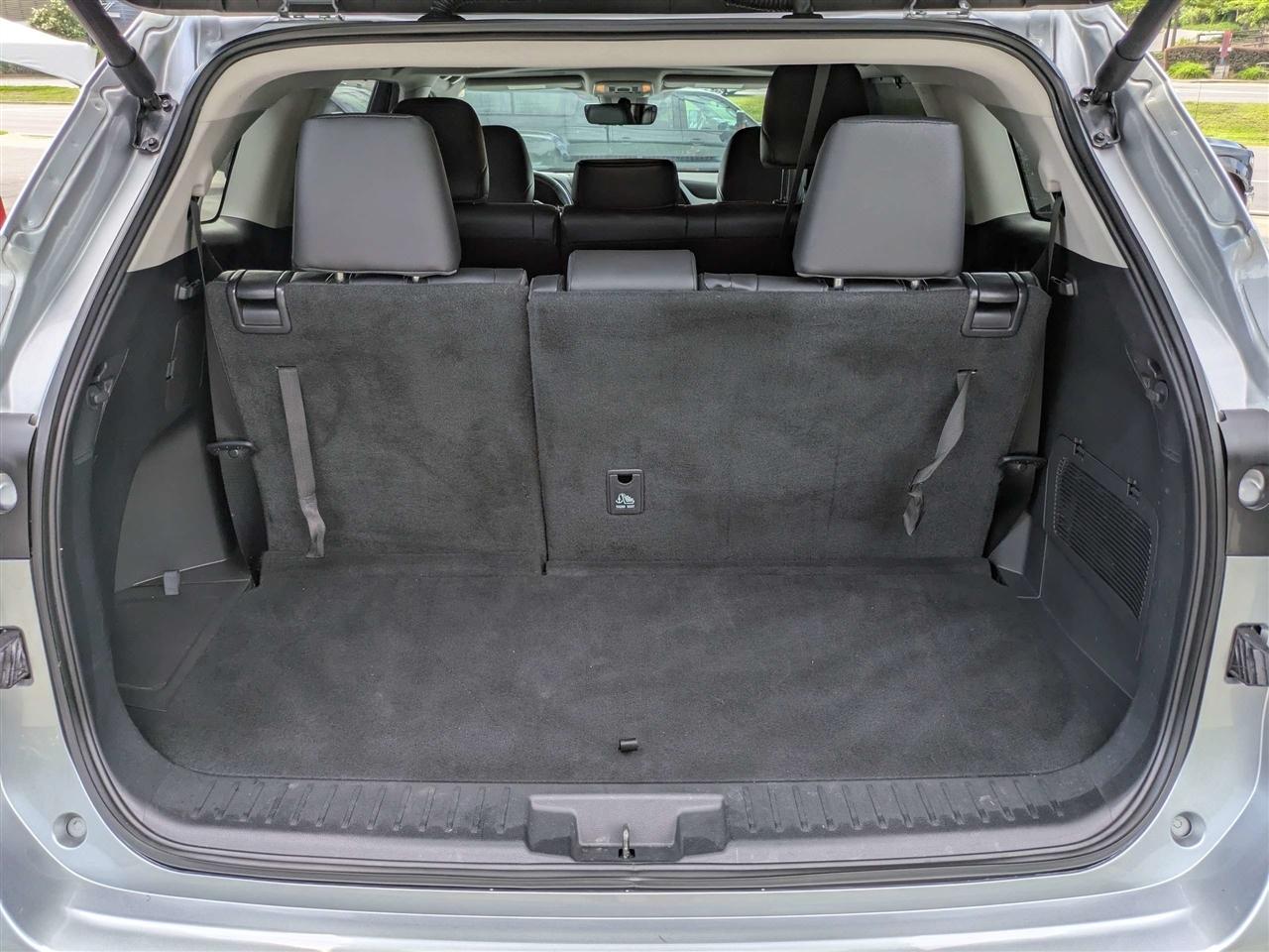 Toyota Highlander XLE 2024