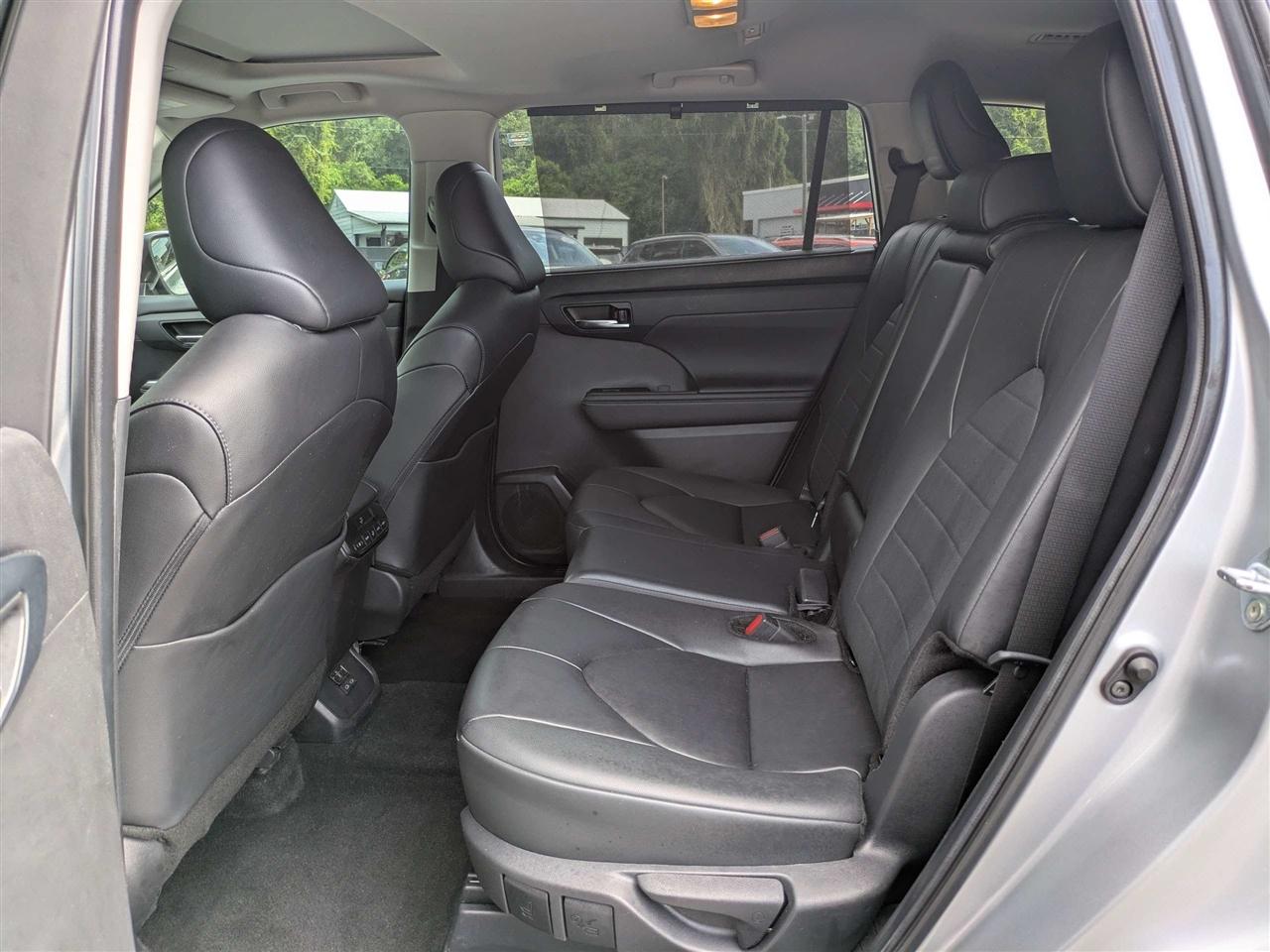 Toyota Highlander XLE 2024