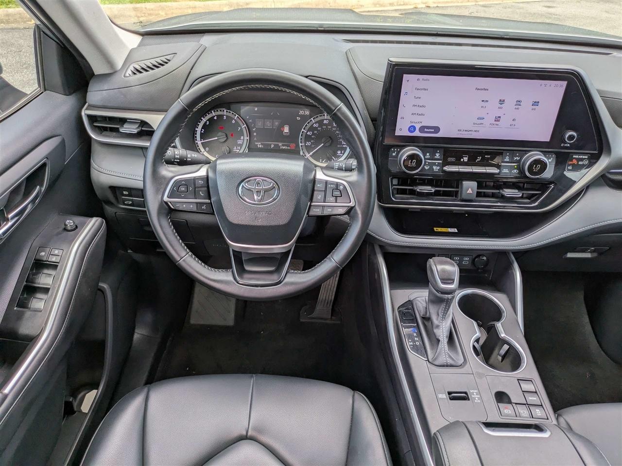 Toyota Highlander XLE 2024