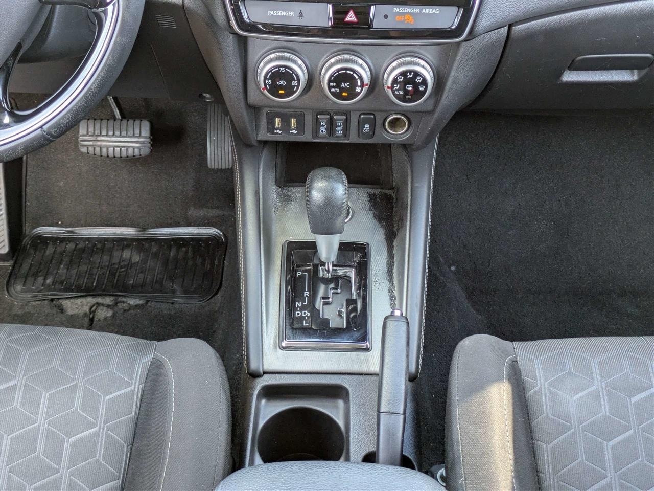 Mitsubishi Outlander Sport 2.0 SE 4WD CVT 2020