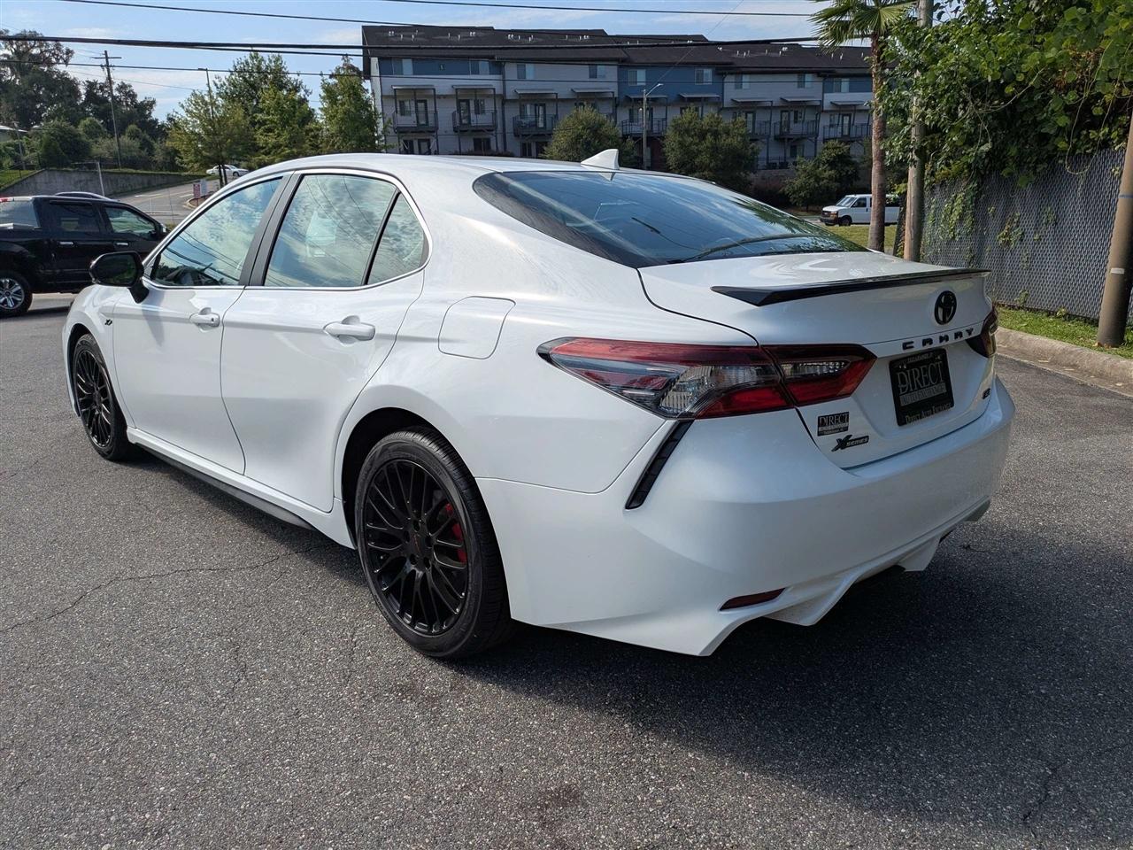 Toyota Camry SE 2024