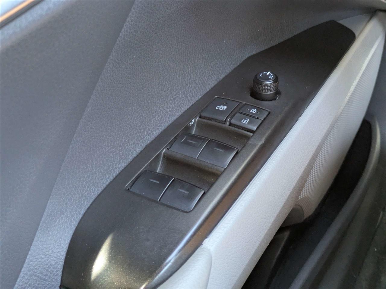 Toyota Camry SE 2024
