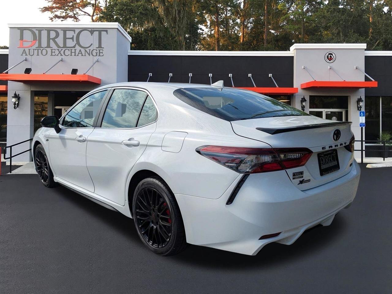 Toyota Camry SE 2024