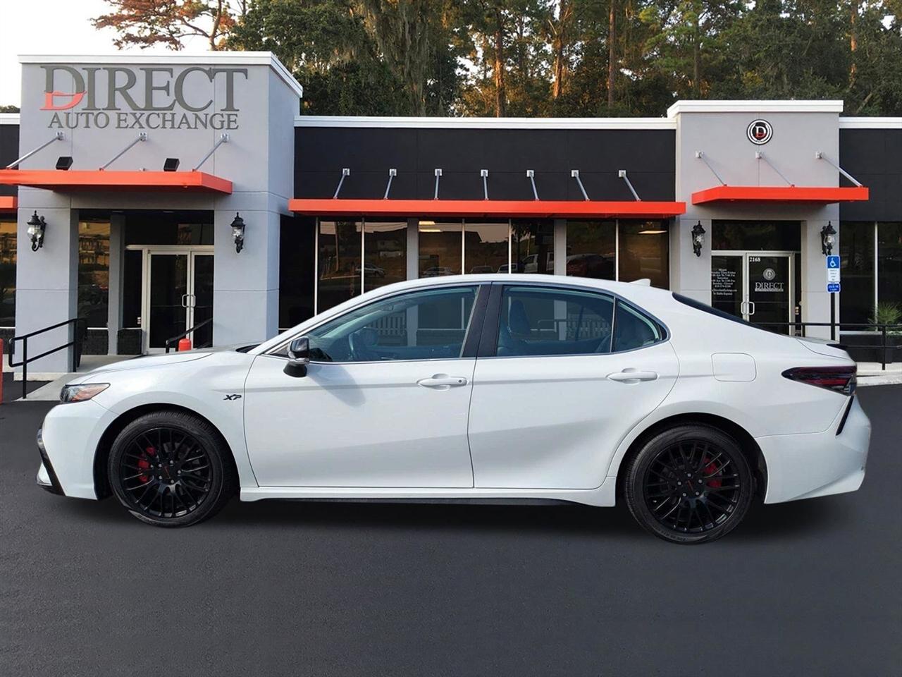 Toyota Camry SE 2024