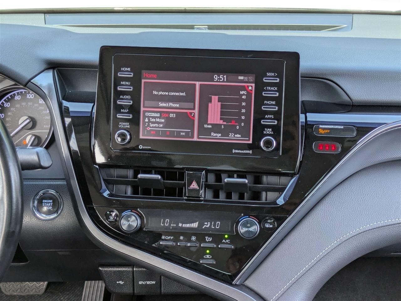 Toyota Camry SE 2023