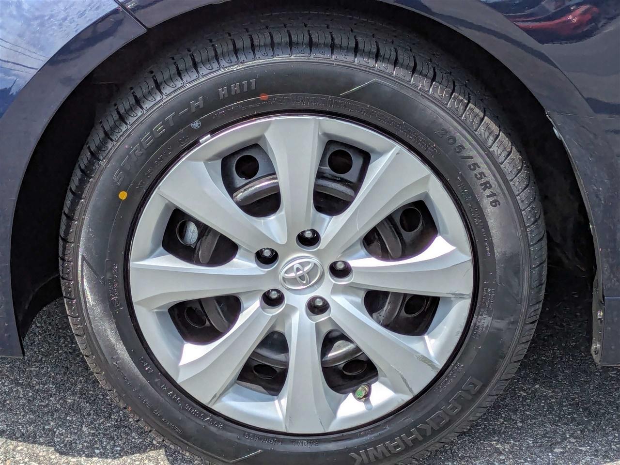 Toyota Corolla LE 2022