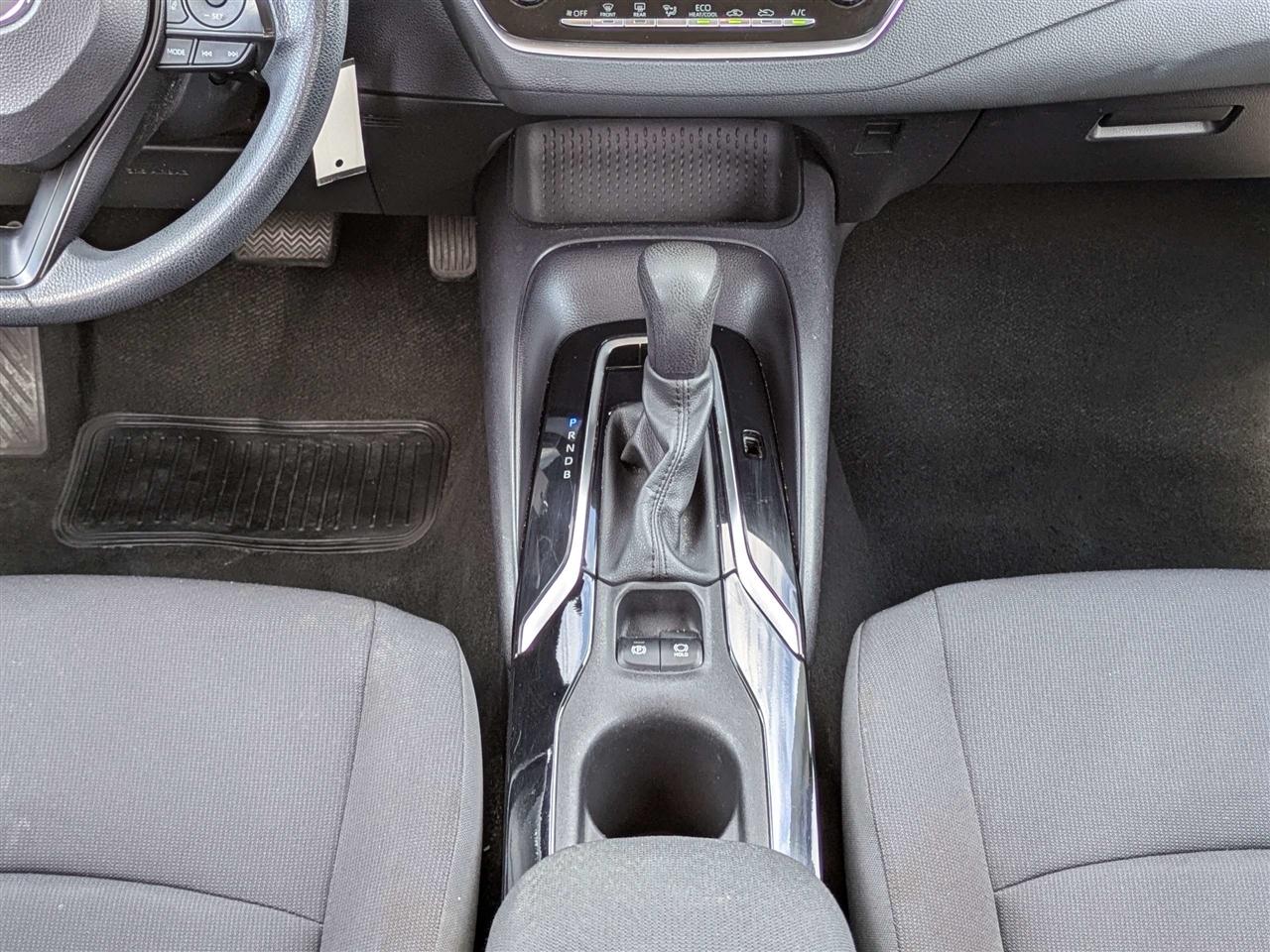 Toyota Corolla LE 2022