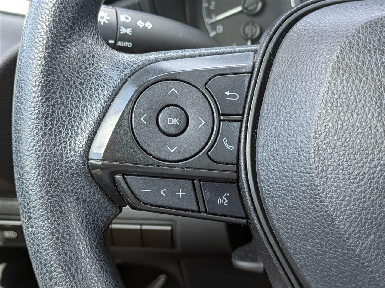 Toyota Corolla LE 2022