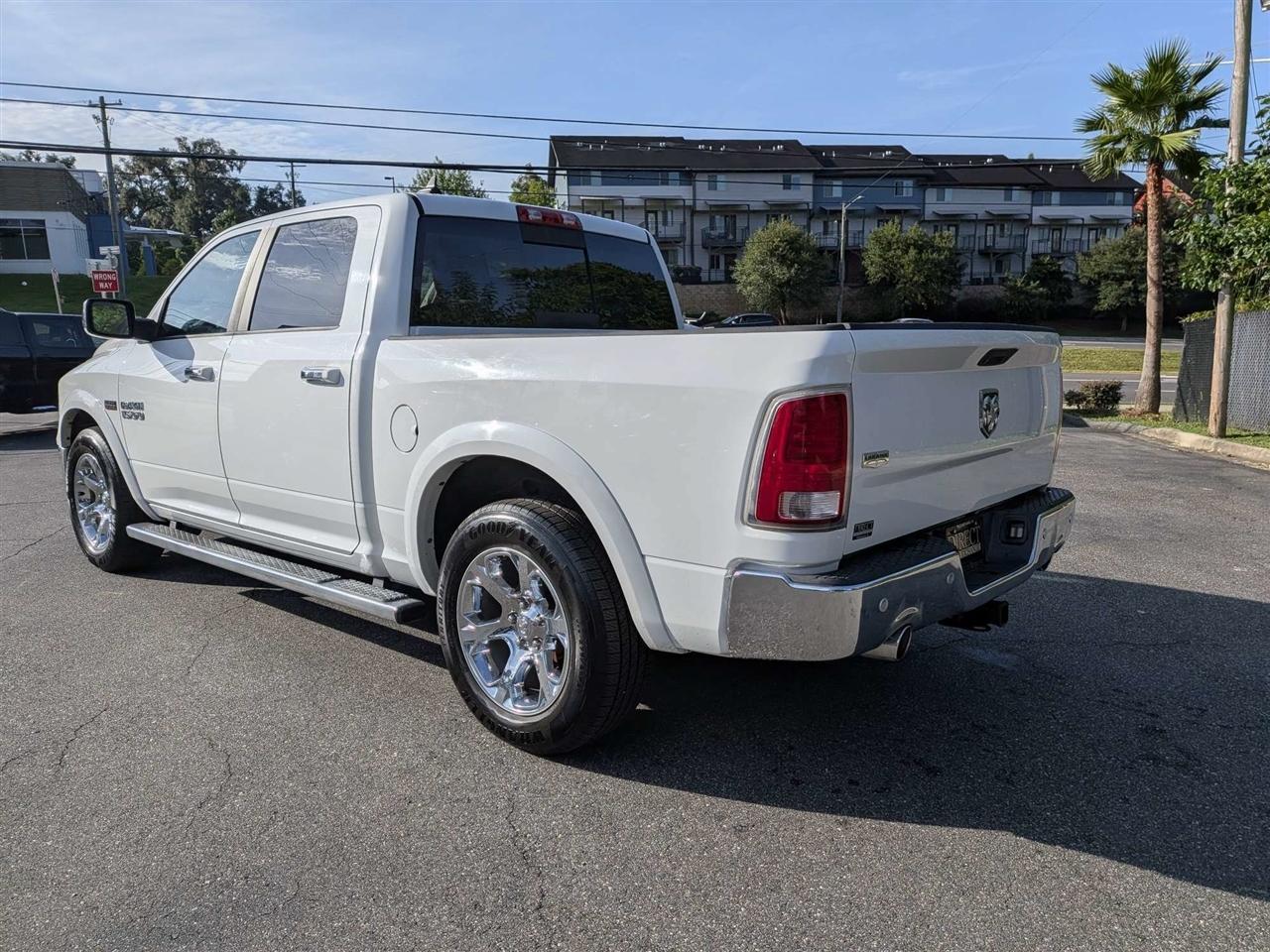 RAM 1500 Laramie Crew Cab SWB 2WD 2016