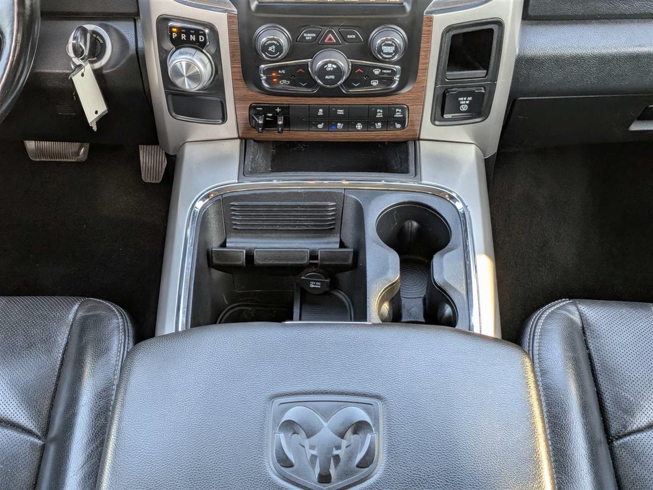 RAM 1500 Laramie Crew Cab SWB 2WD 2016
