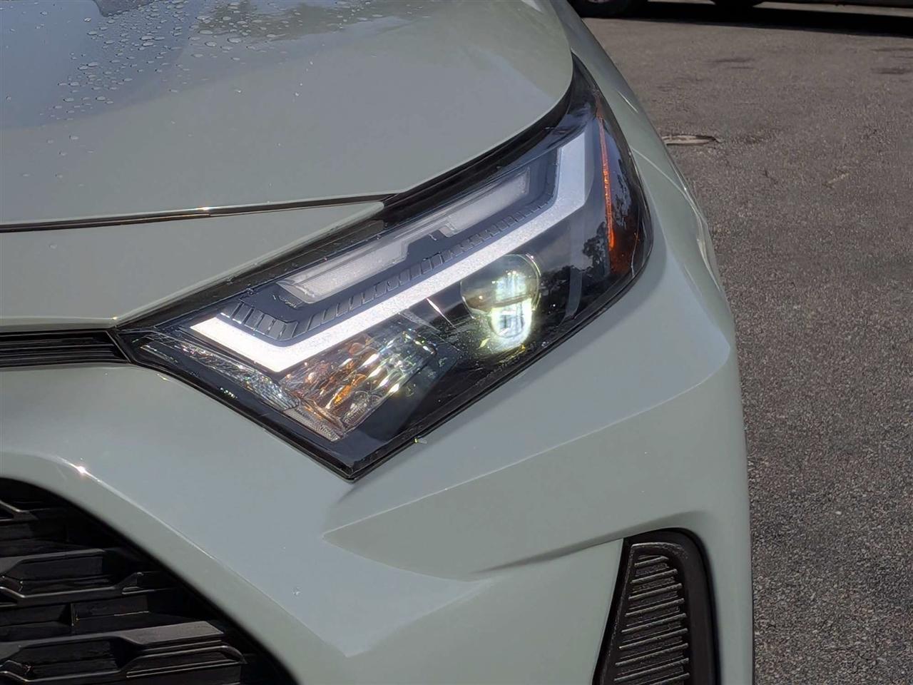 Toyota RAV4 XLE 2022