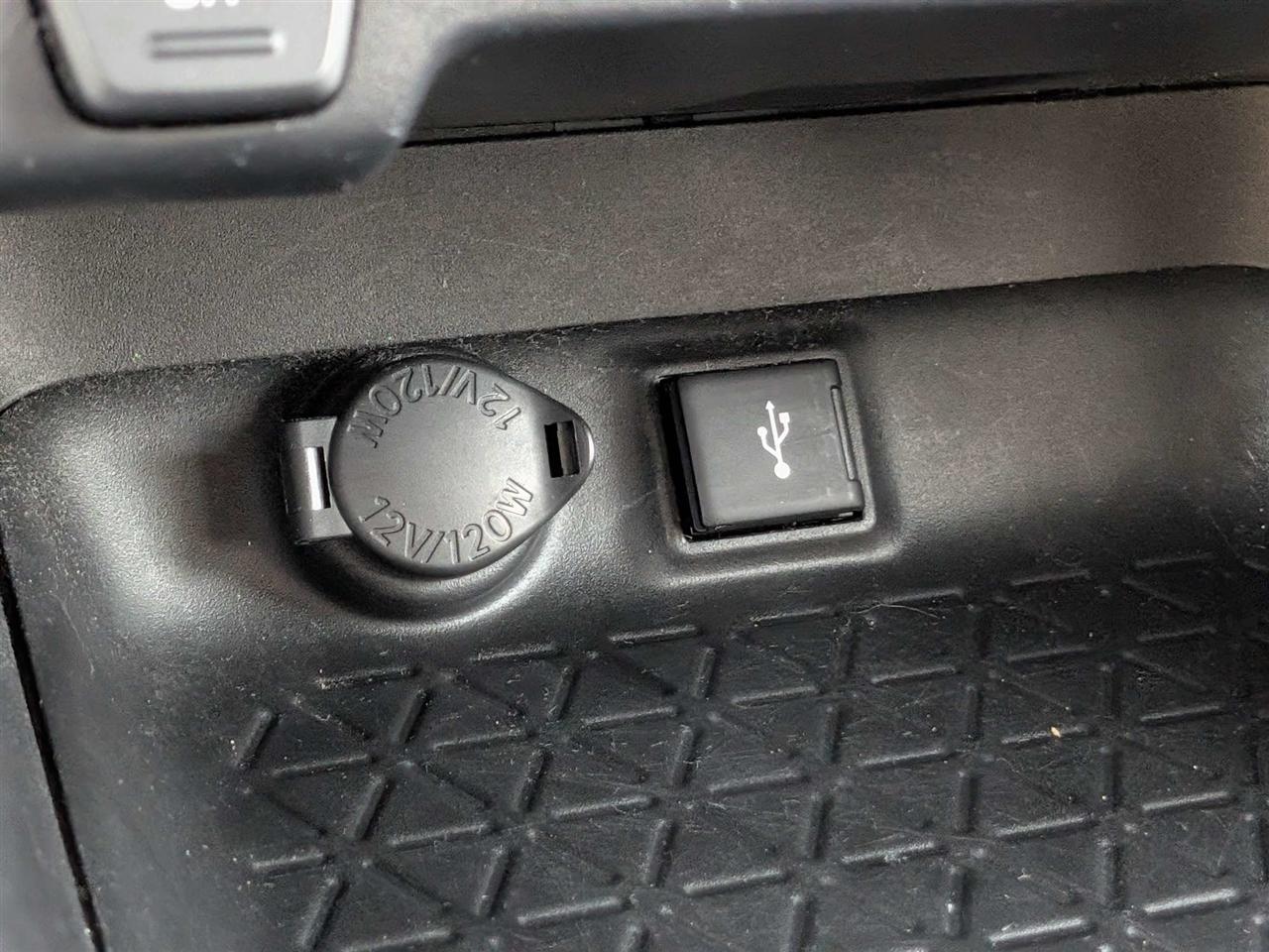 Toyota RAV4 XLE 2022