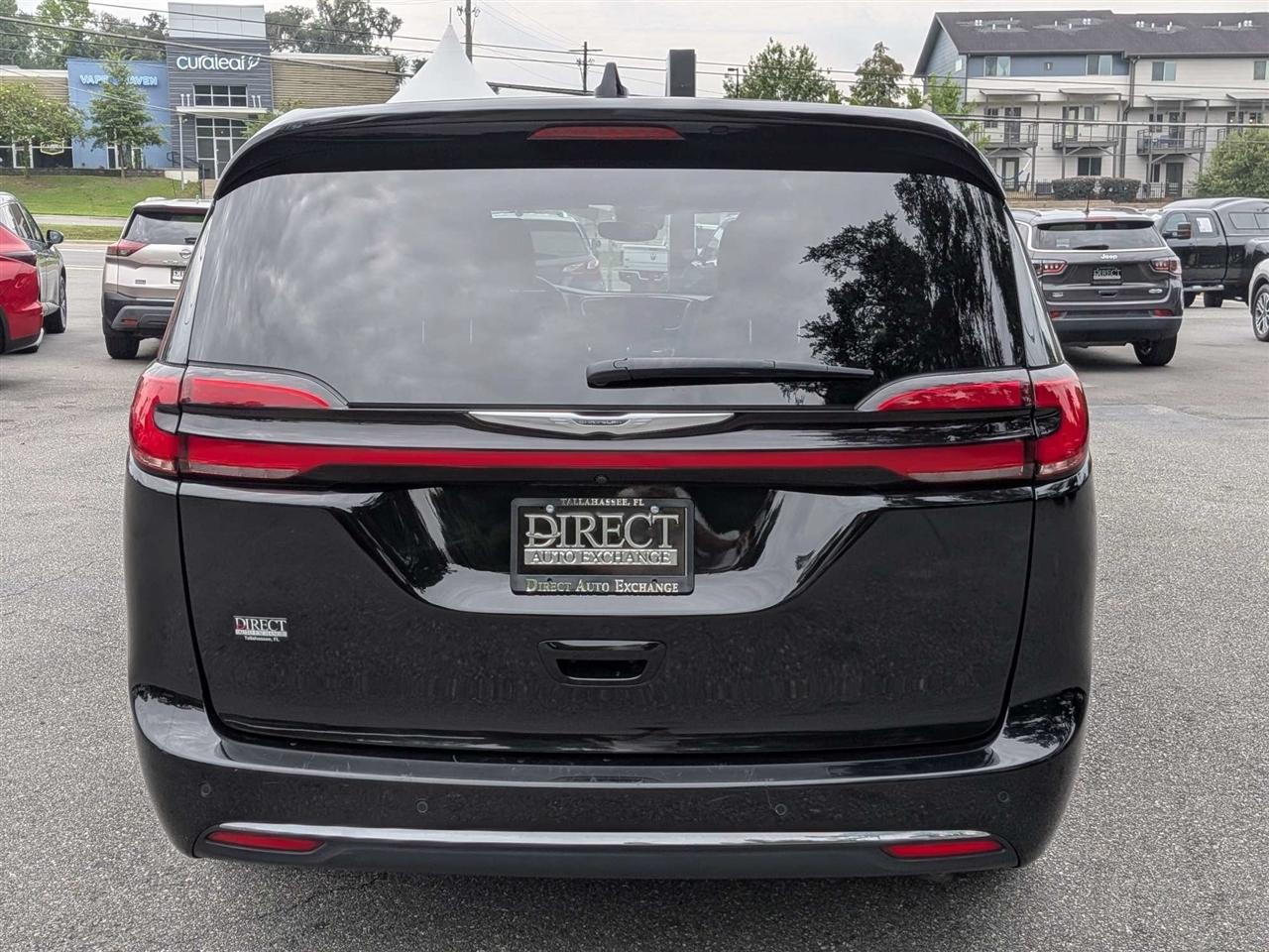 Chrysler Pacifica Select 2025