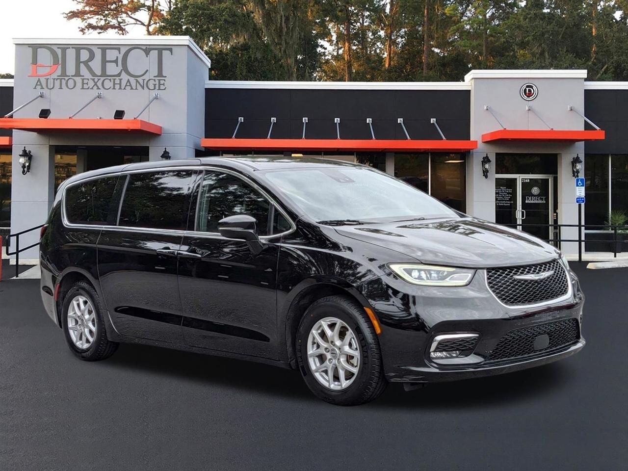 Chrysler Pacifica Select 2025