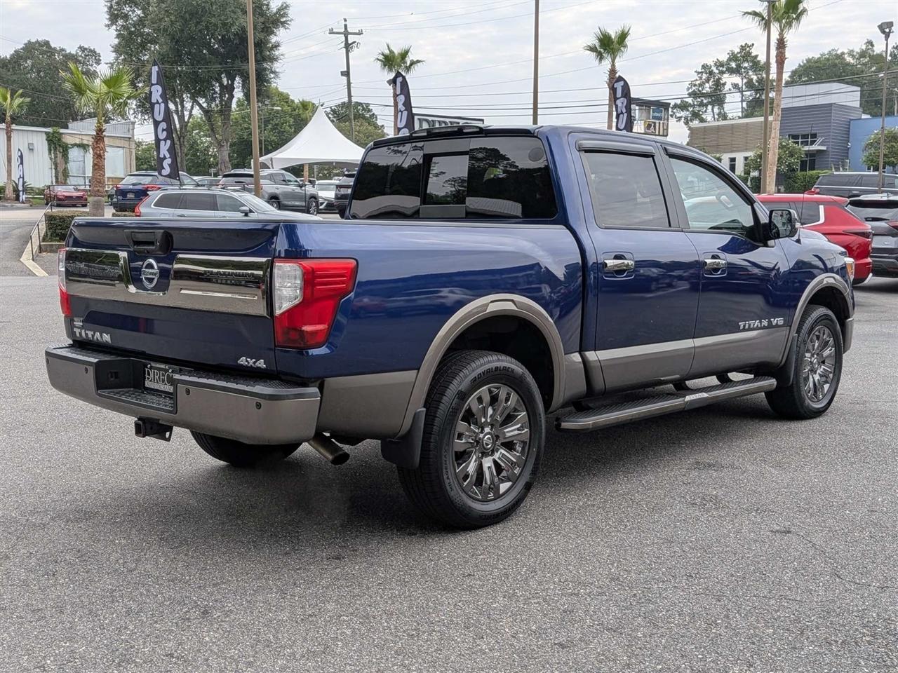 Nissan Titan Platinum Reserve Crew Cab 4WD 2018