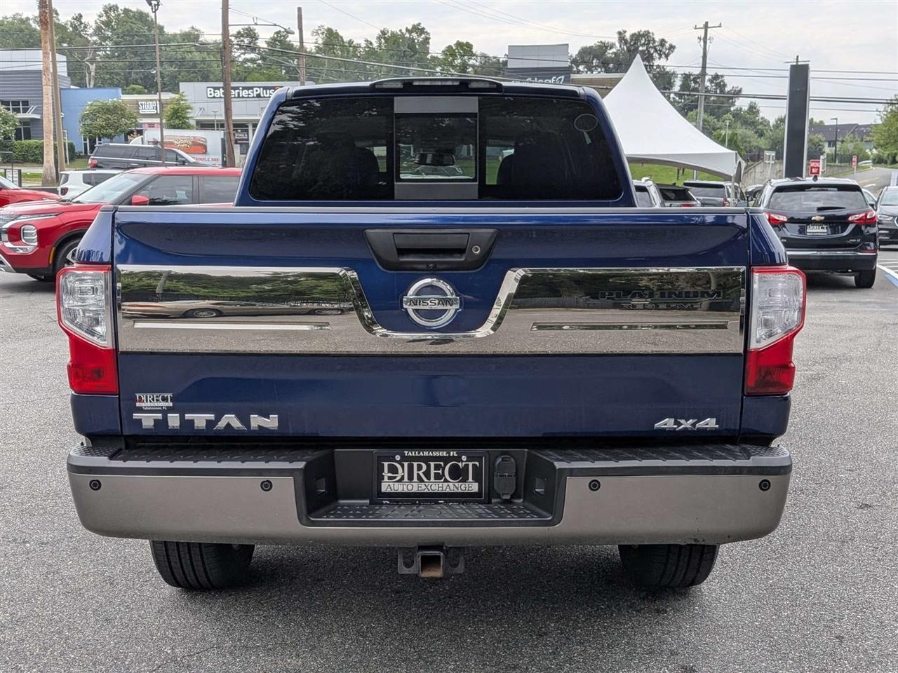 Nissan Titan Platinum Reserve Crew Cab 4WD 2018