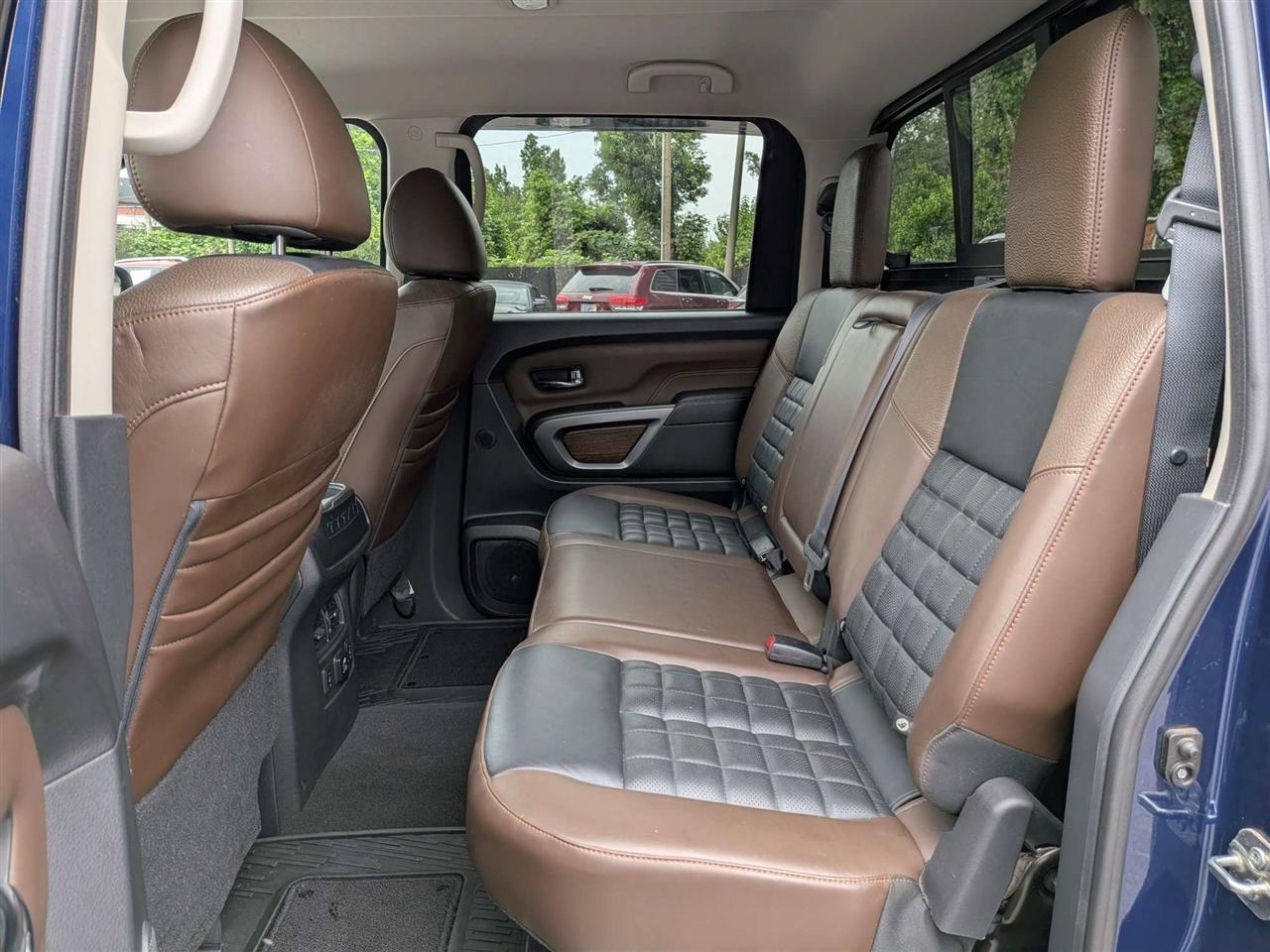 Nissan Titan Platinum Reserve Crew Cab 4WD 2018