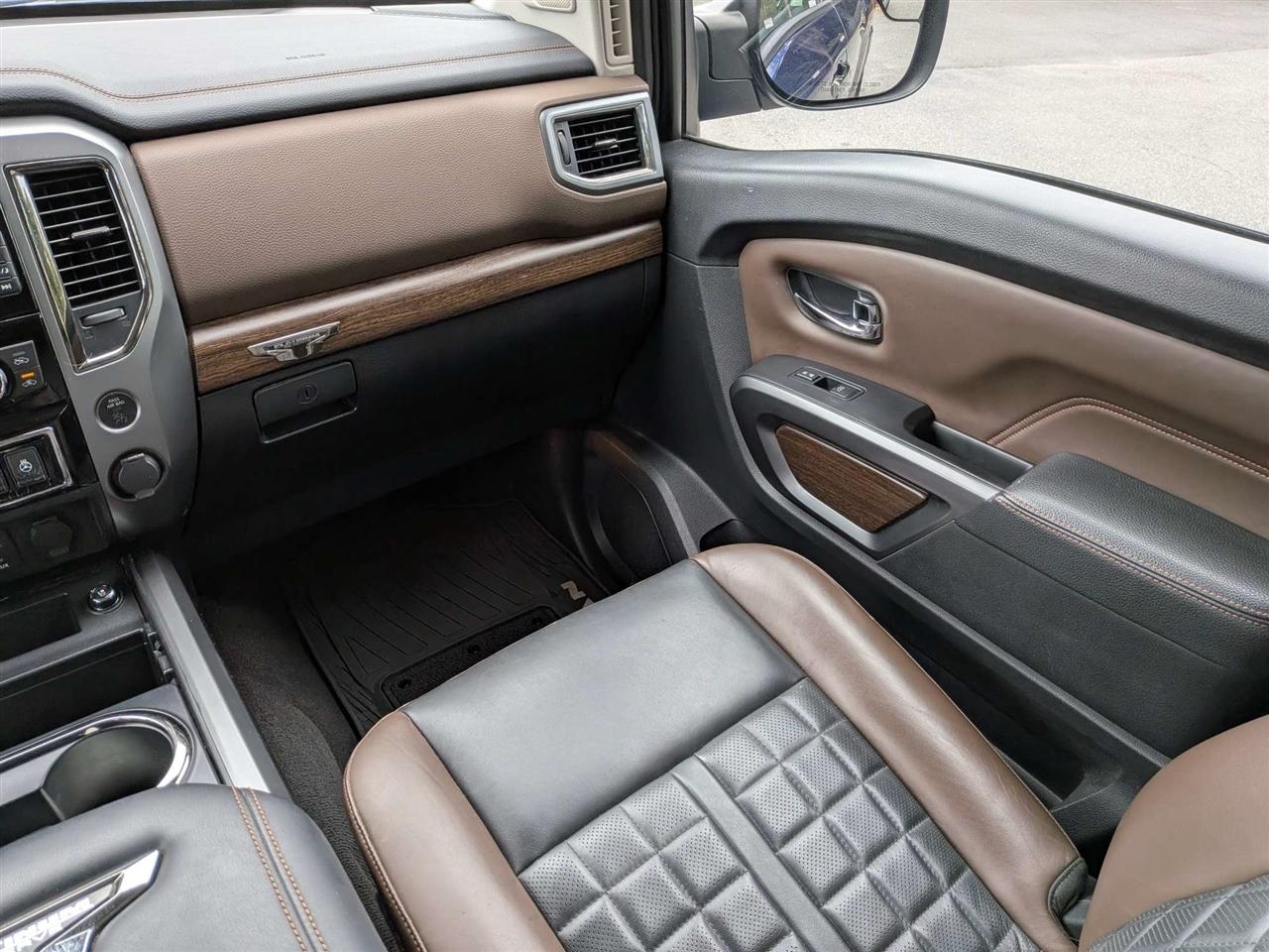 Nissan Titan Platinum Reserve Crew Cab 4WD 2018
