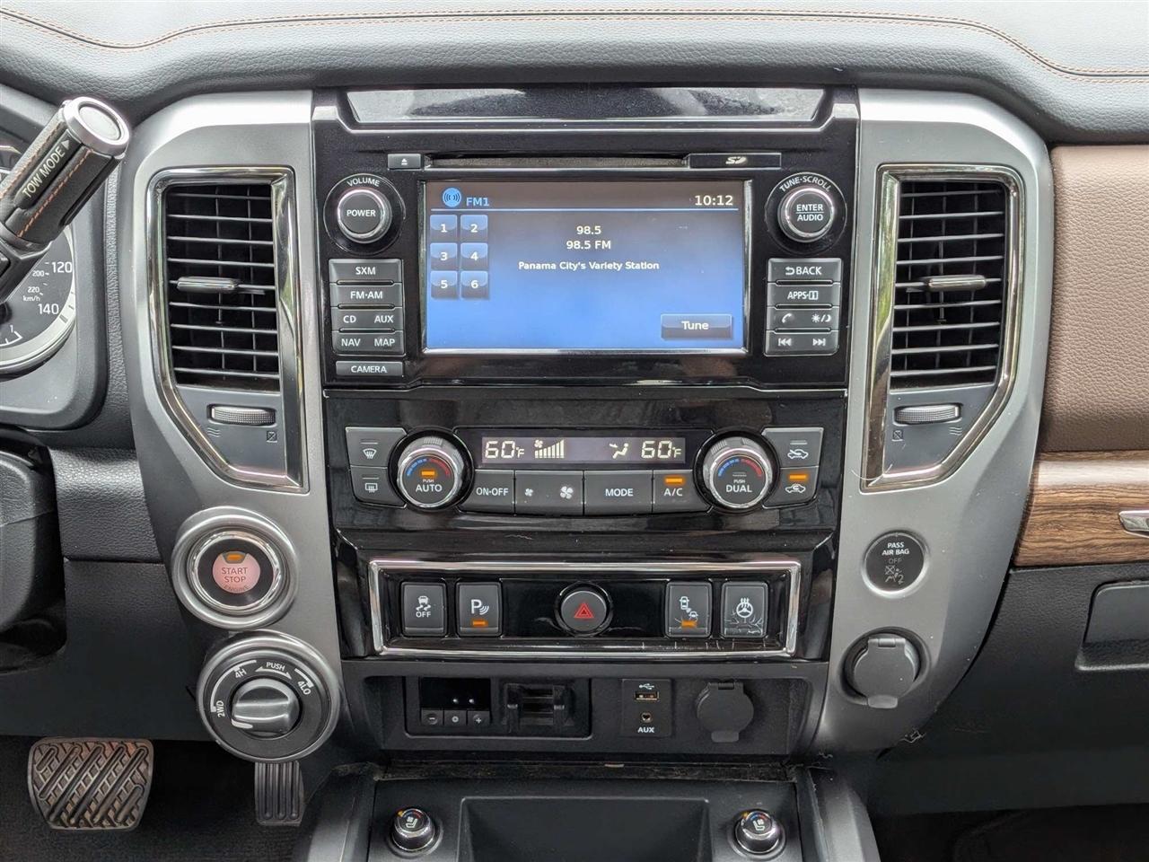 Nissan Titan Platinum Reserve Crew Cab 4WD 2018