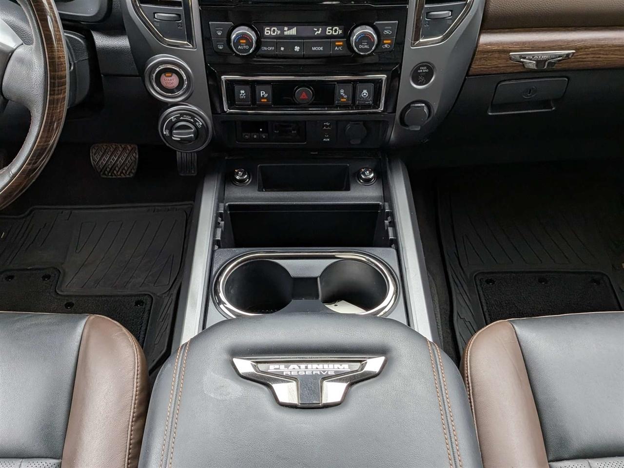 Nissan Titan Platinum Reserve Crew Cab 4WD 2018