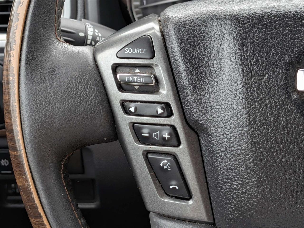 Nissan Titan Platinum Reserve Crew Cab 4WD 2018