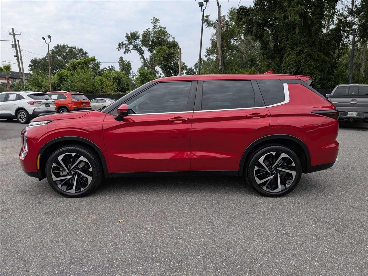 Mitsubishi Outlander SE 2WD 2023