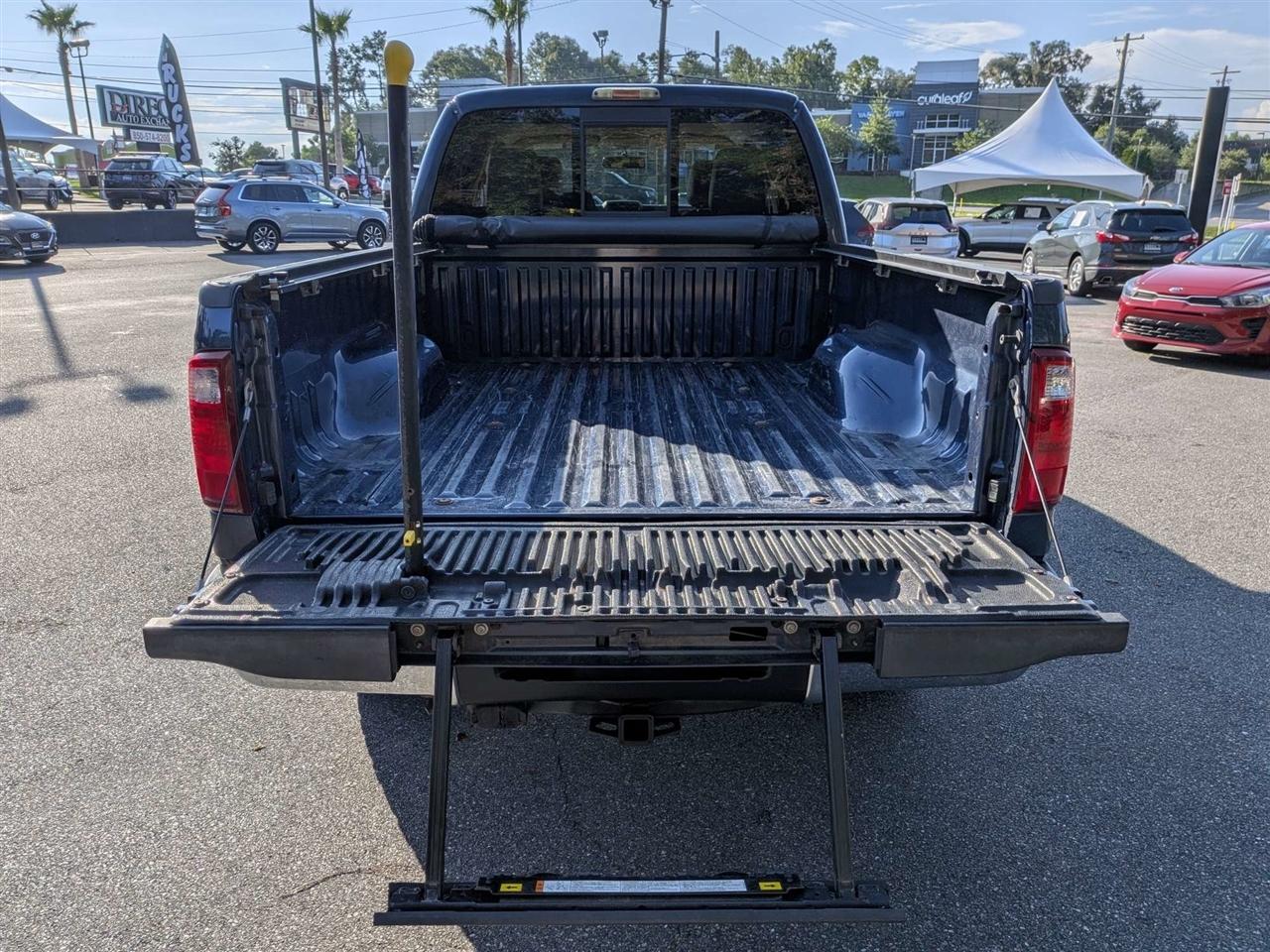 Ford F-250 SD Lariat Crew Cab 4WD 2016