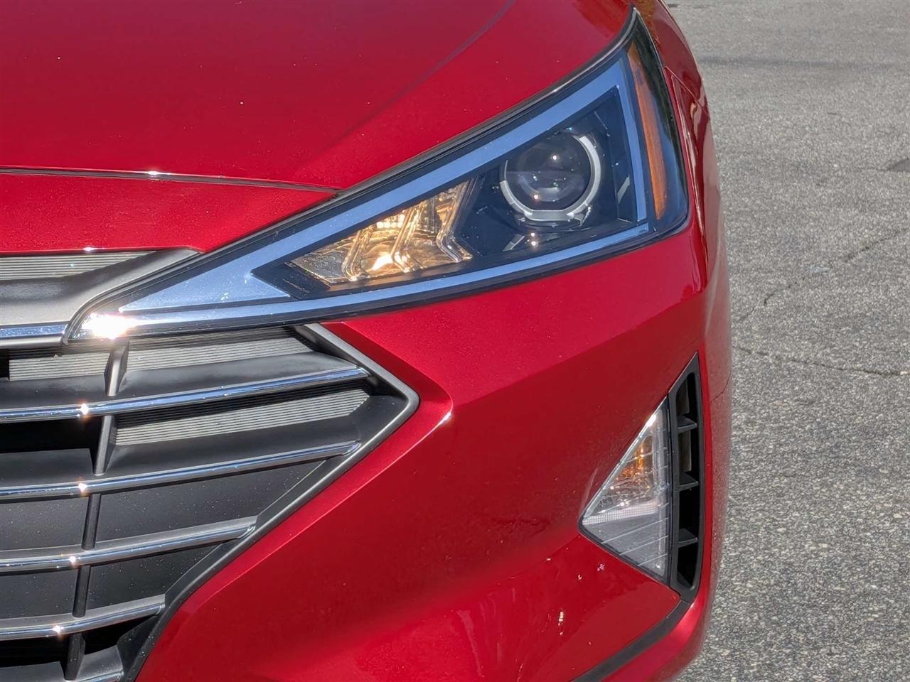 Hyundai Elantra SE 6M 2020