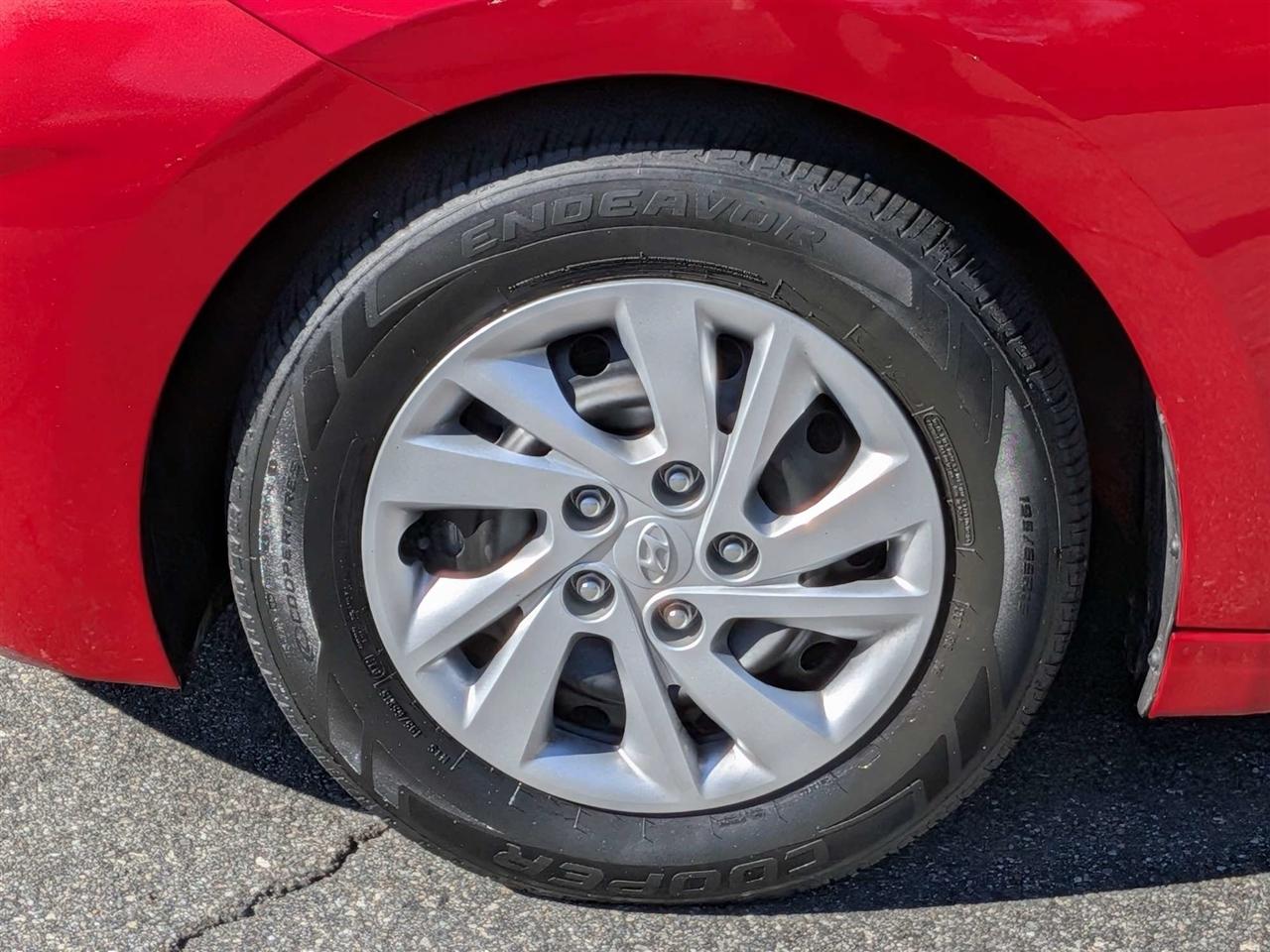 Hyundai Elantra SE 6M 2020