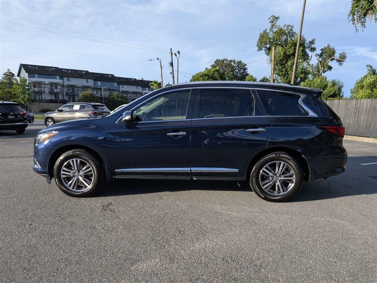 Infiniti QX60 PURE 2020