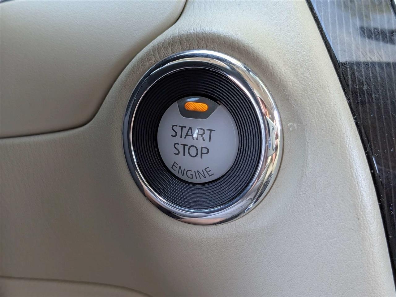 Infiniti QX60 PURE 2020
