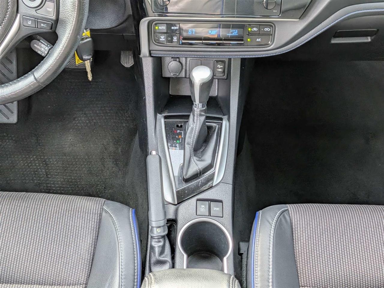 Toyota Corolla SE 6M 2017