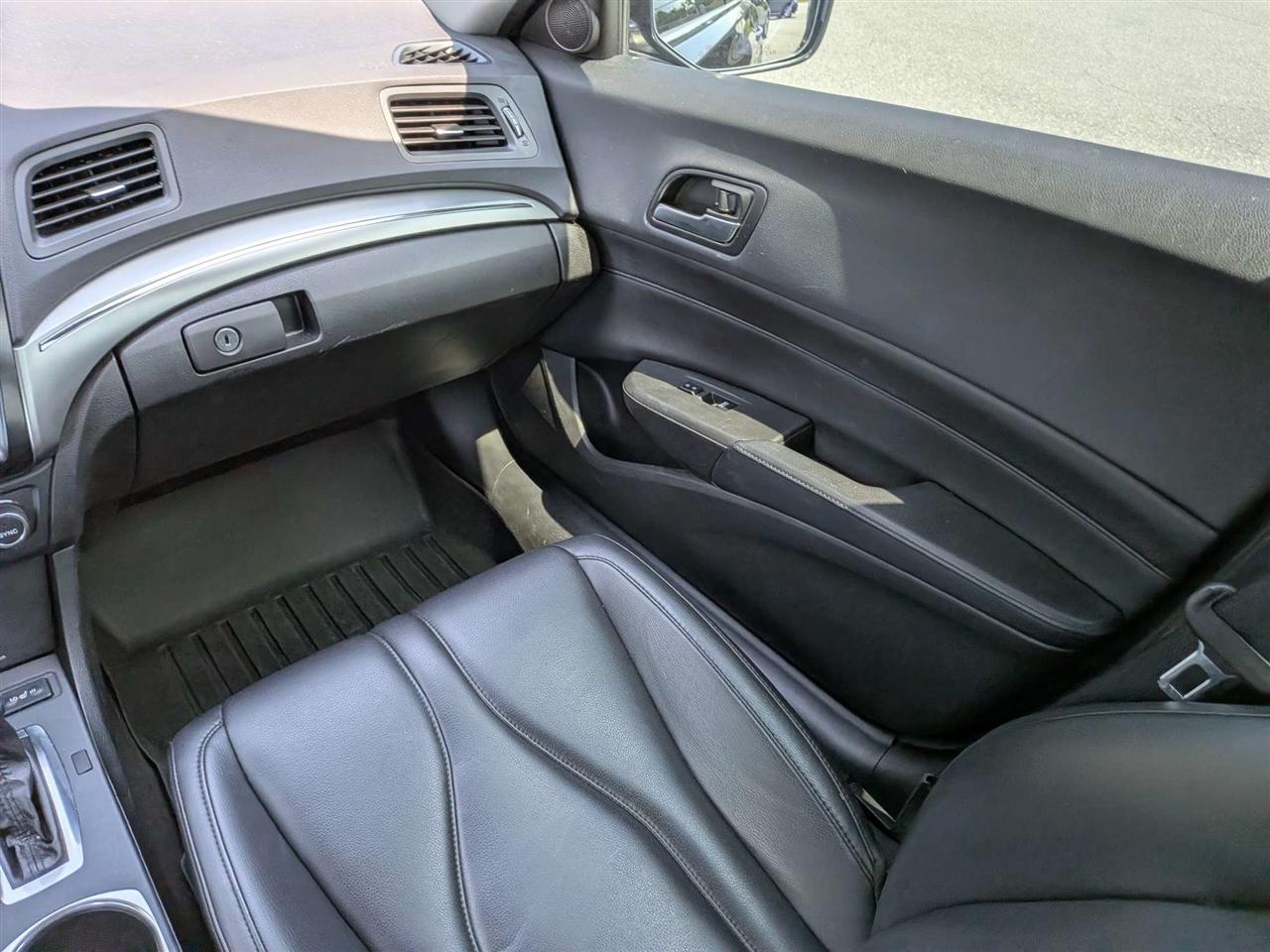 Acura ILX Base 2022