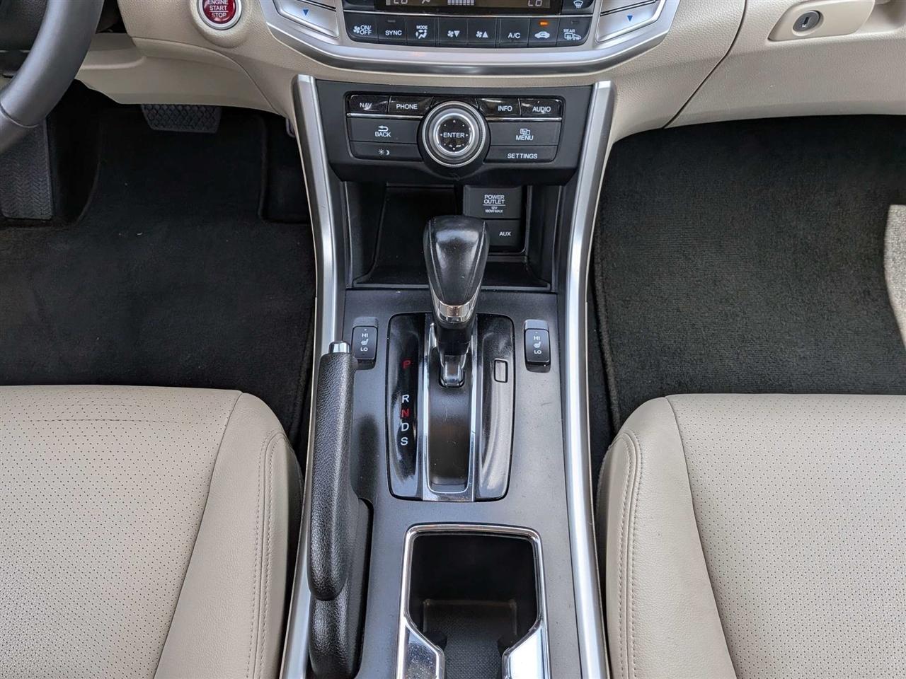 Honda Accord EX-L V6 Sedan AT 2015