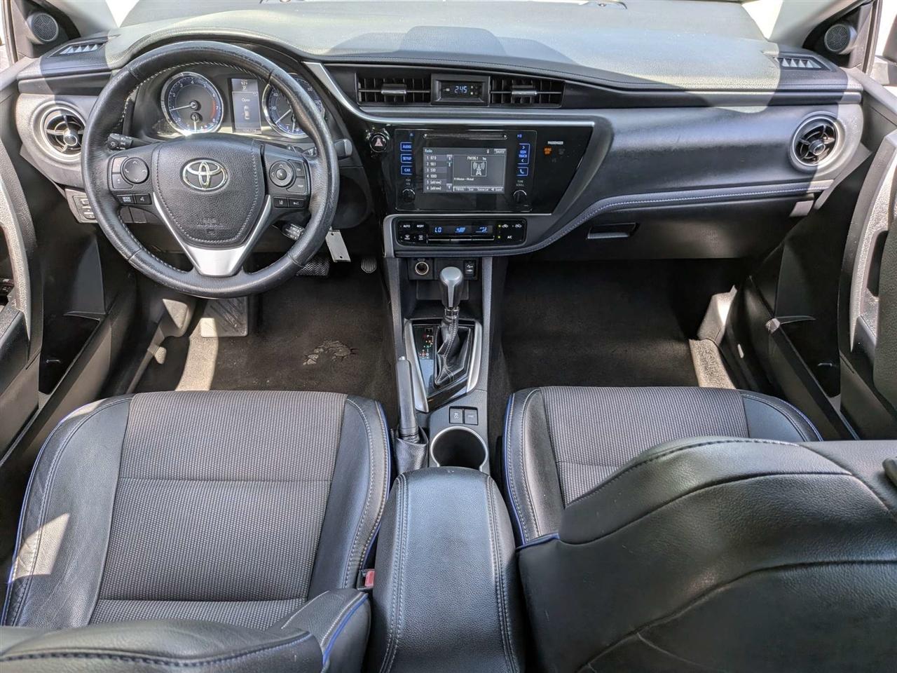 Toyota Corolla L CVT 2017