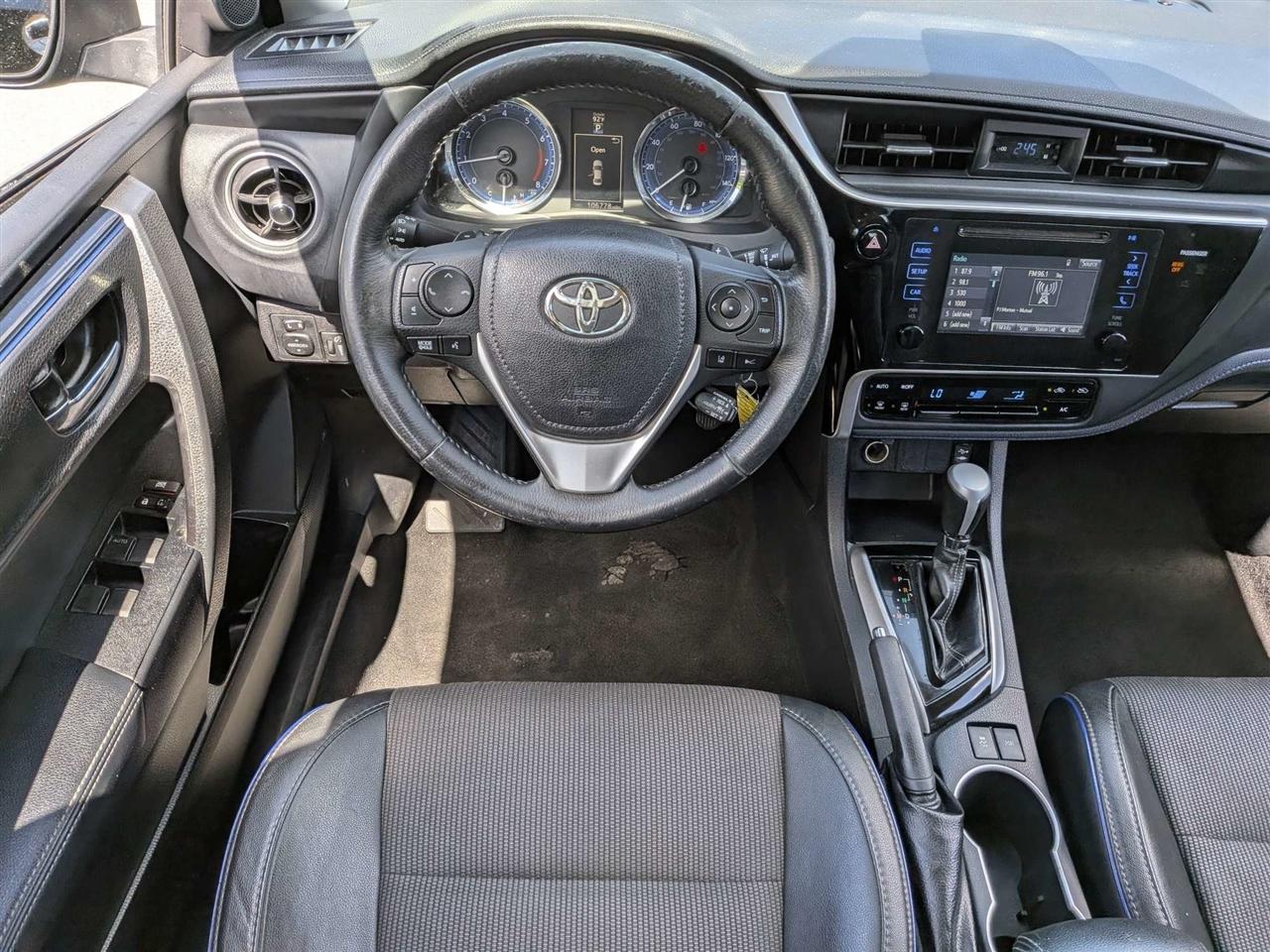Toyota Corolla L CVT 2017