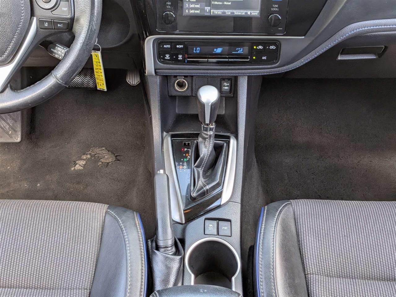 Toyota Corolla L CVT 2017