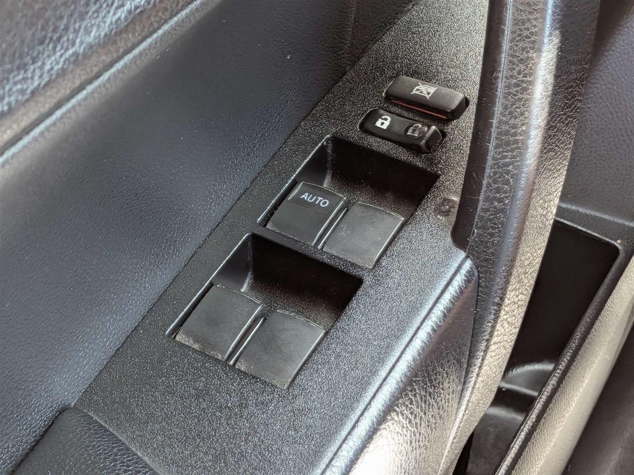 Toyota Corolla L CVT 2017