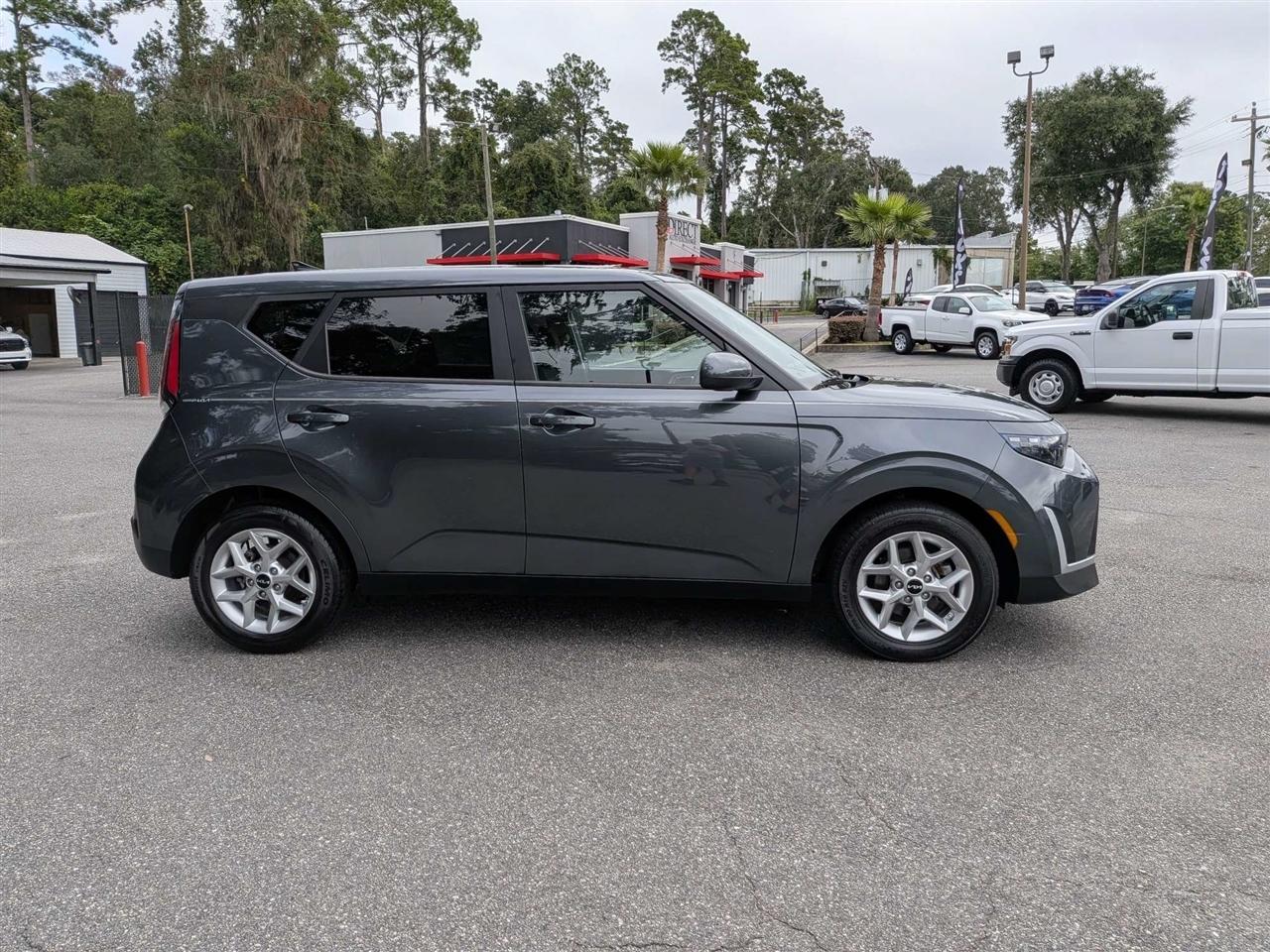 Kia Soul LX CVT 2023