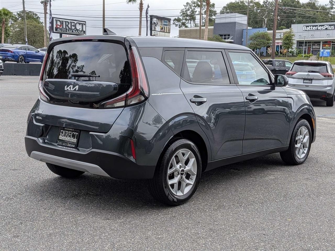 Kia Soul LX CVT 2023