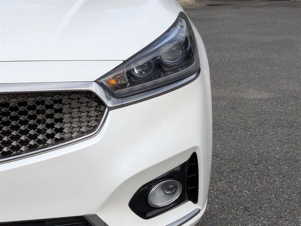 Kia Cadenza Premium 2019