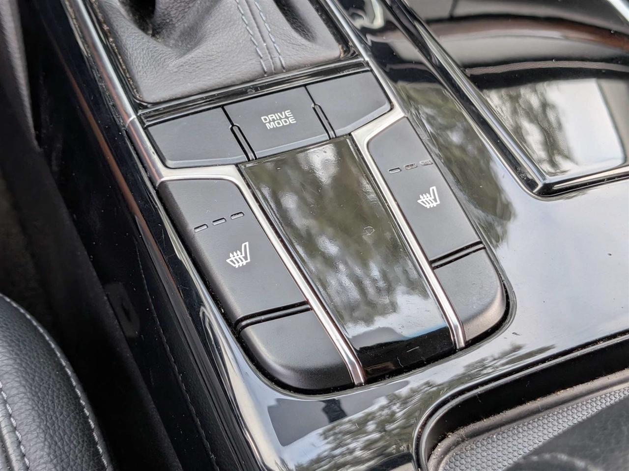 Kia Cadenza Premium 2019